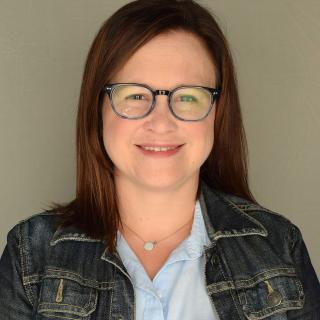 Head shot of Angela Ryan